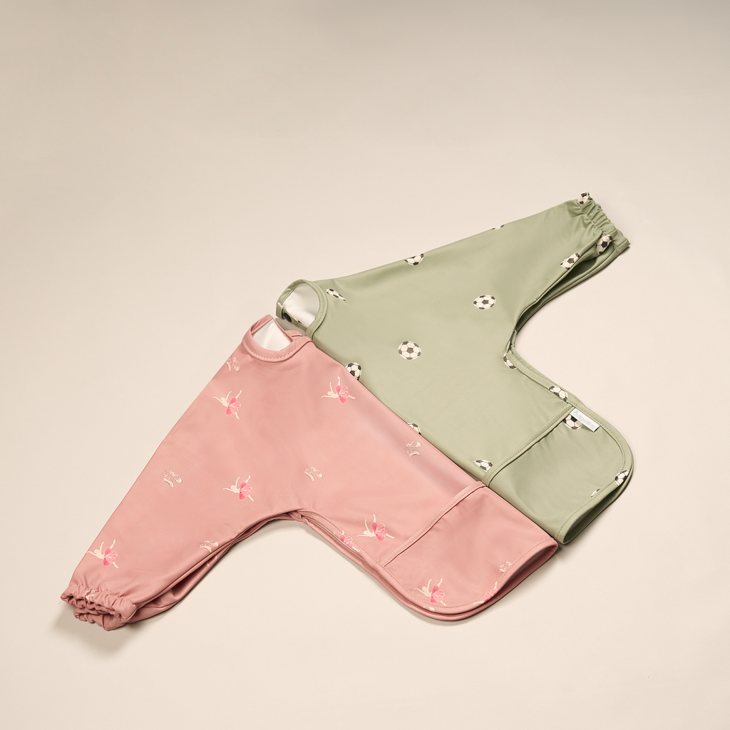 Wearable Waterproof Bib: Ultimate Solution for Messy Meal Times
